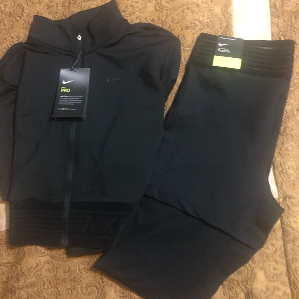 NIKE RUNNING SUIT